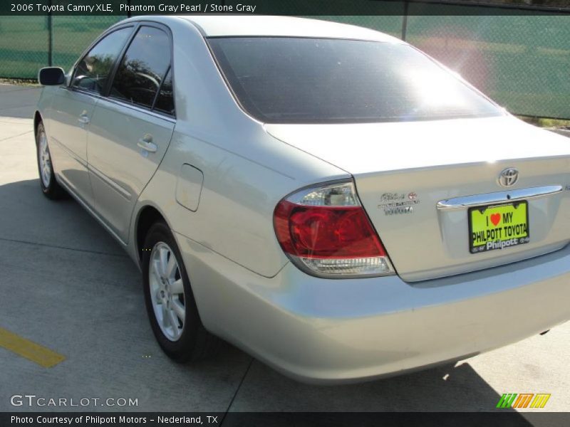 Phantom Gray Pearl / Stone Gray 2006 Toyota Camry XLE