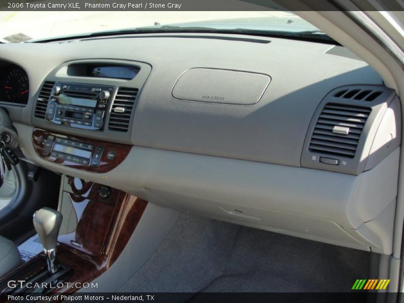 Phantom Gray Pearl / Stone Gray 2006 Toyota Camry XLE