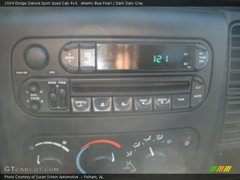 Atlantic Blue Pearl / Dark Slate Gray 2004 Dodge Dakota Sport Quad Cab 4x4