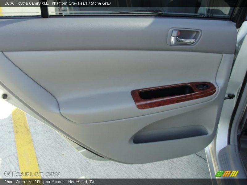 Phantom Gray Pearl / Stone Gray 2006 Toyota Camry XLE