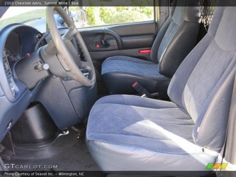 Summit White / Blue 2003 Chevrolet Astro