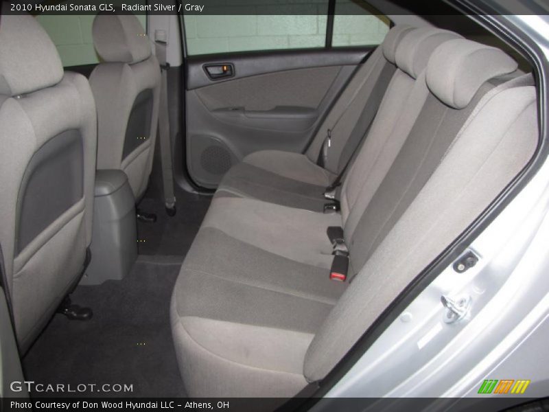 Radiant Silver / Gray 2010 Hyundai Sonata GLS