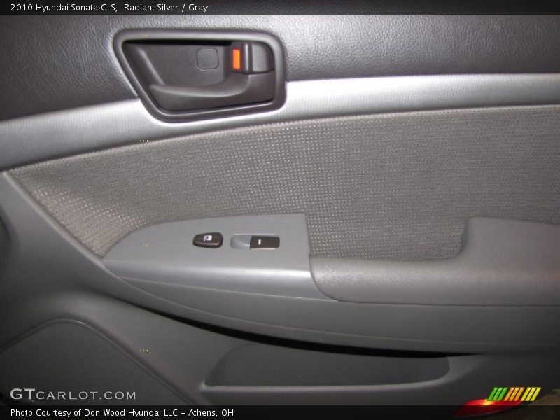 Radiant Silver / Gray 2010 Hyundai Sonata GLS