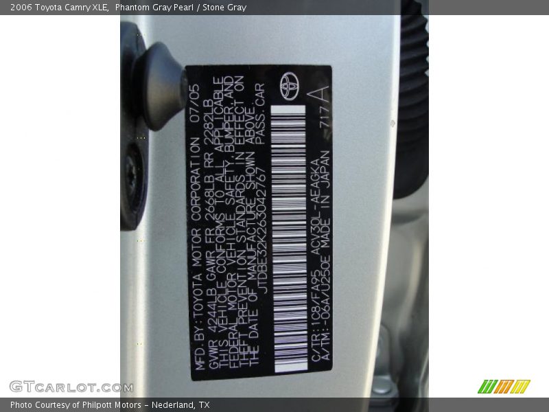 Phantom Gray Pearl / Stone Gray 2006 Toyota Camry XLE