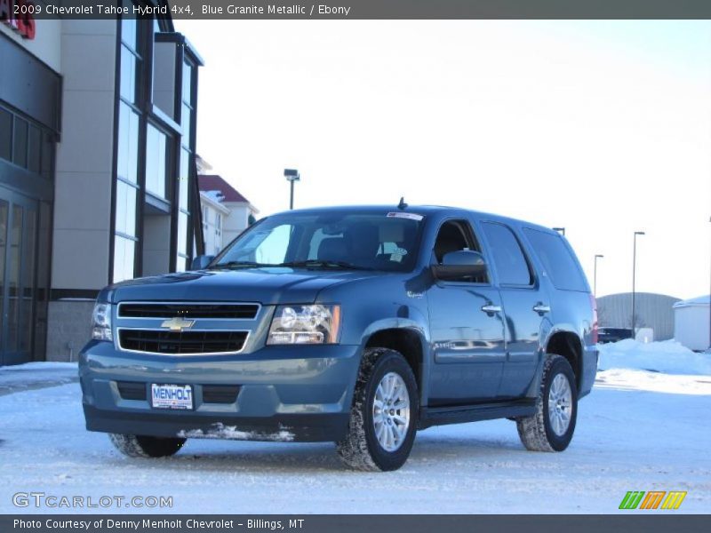 Front 3/4 View of 2009 Tahoe Hybrid 4x4