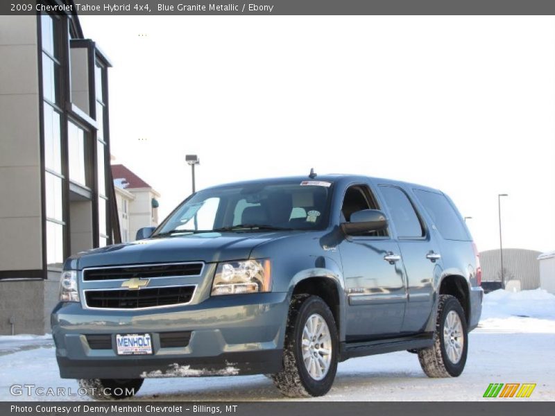 Front 3/4 View of 2009 Tahoe Hybrid 4x4