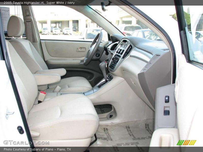 Super White / Ivory 2005 Toyota Highlander I4