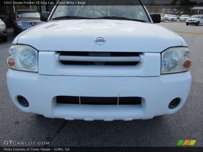 Cloud White / Beige 2002 Nissan Frontier XE King Cab