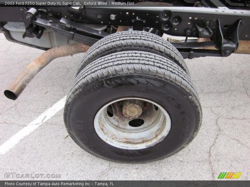 Oxford White / Medium Flint 2003 Ford F350 Super Duty XL SuperCab