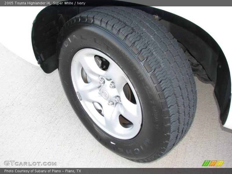 Super White / Ivory 2005 Toyota Highlander I4