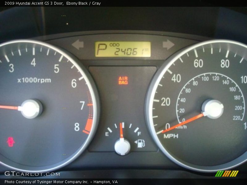 Ebony Black / Gray 2009 Hyundai Accent GS 3 Door