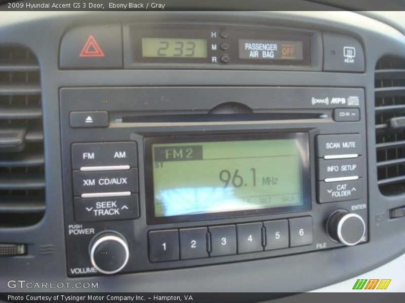 Controls of 2009 Accent GS 3 Door