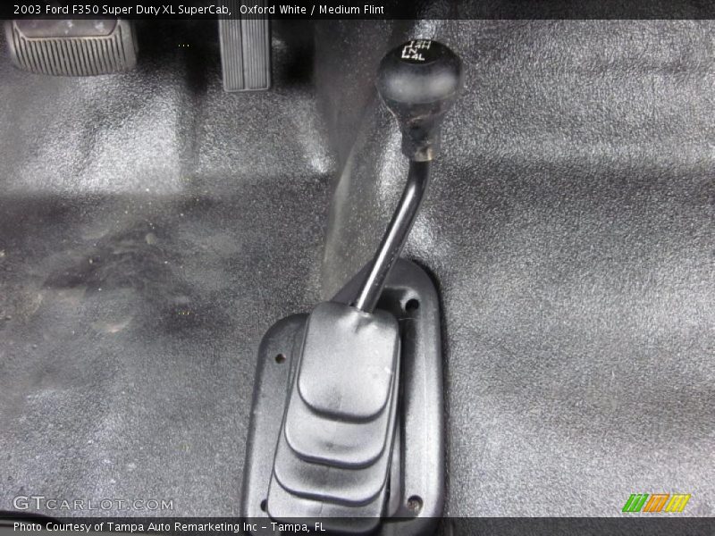 Oxford White / Medium Flint 2003 Ford F350 Super Duty XL SuperCab