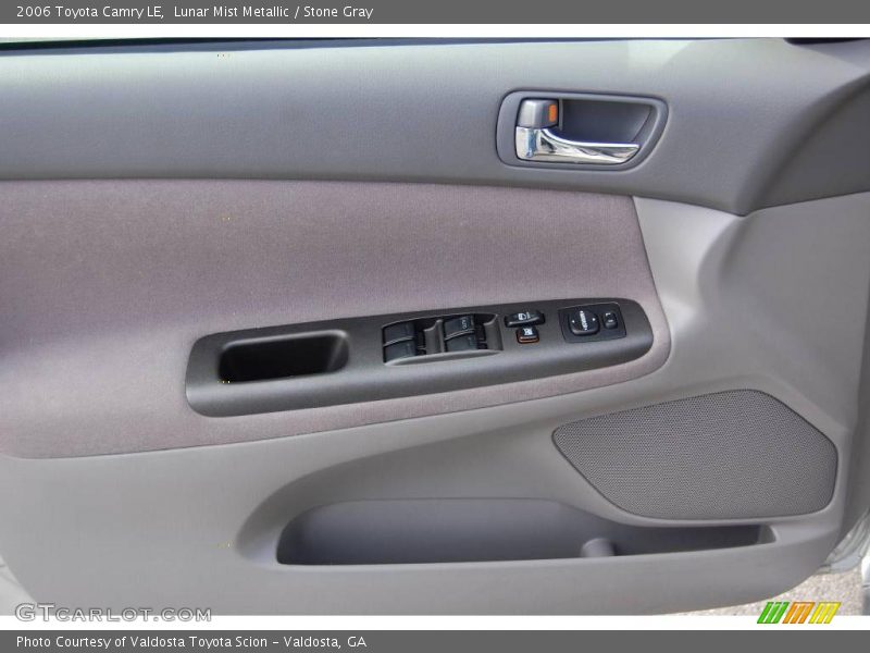 Lunar Mist Metallic / Stone Gray 2006 Toyota Camry LE
