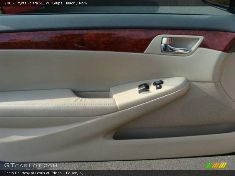 Black / Ivory 2006 Toyota Solara SLE V6 Coupe