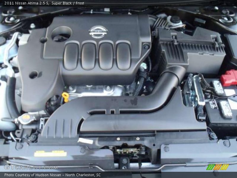 Super Black / Frost 2011 Nissan Altima 2.5 S