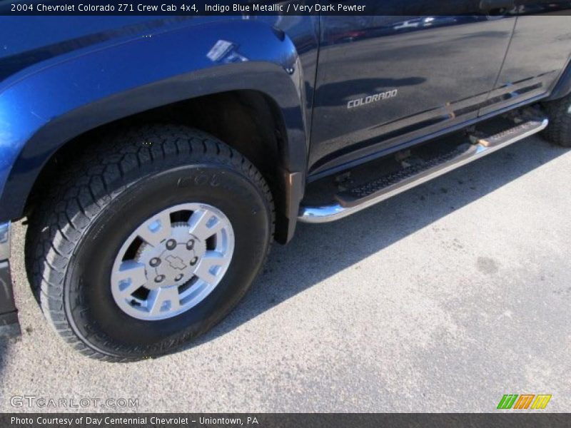 Indigo Blue Metallic / Very Dark Pewter 2004 Chevrolet Colorado Z71 Crew Cab 4x4