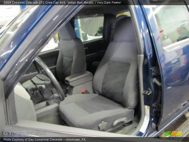 Indigo Blue Metallic / Very Dark Pewter 2004 Chevrolet Colorado Z71 Crew Cab 4x4