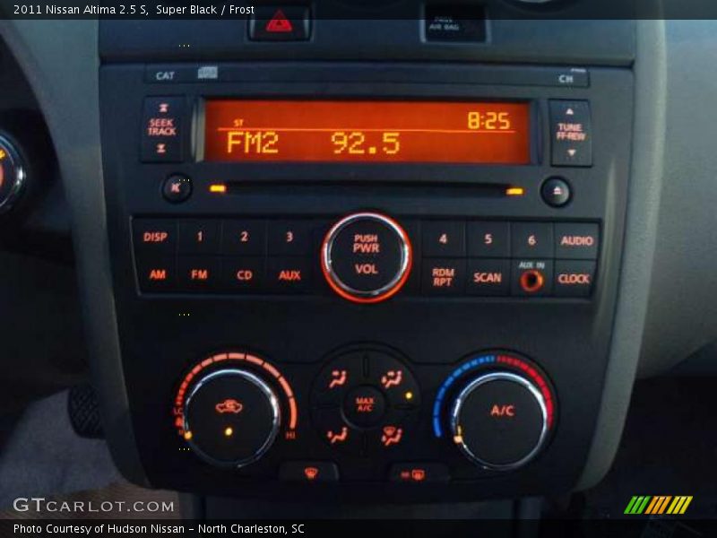 Super Black / Frost 2011 Nissan Altima 2.5 S