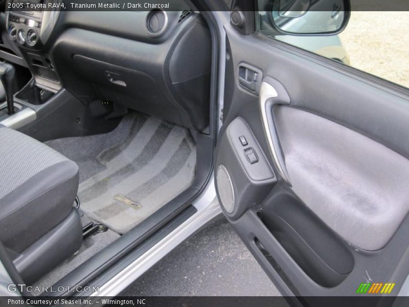 Titanium Metallic / Dark Charcoal 2005 Toyota RAV4
