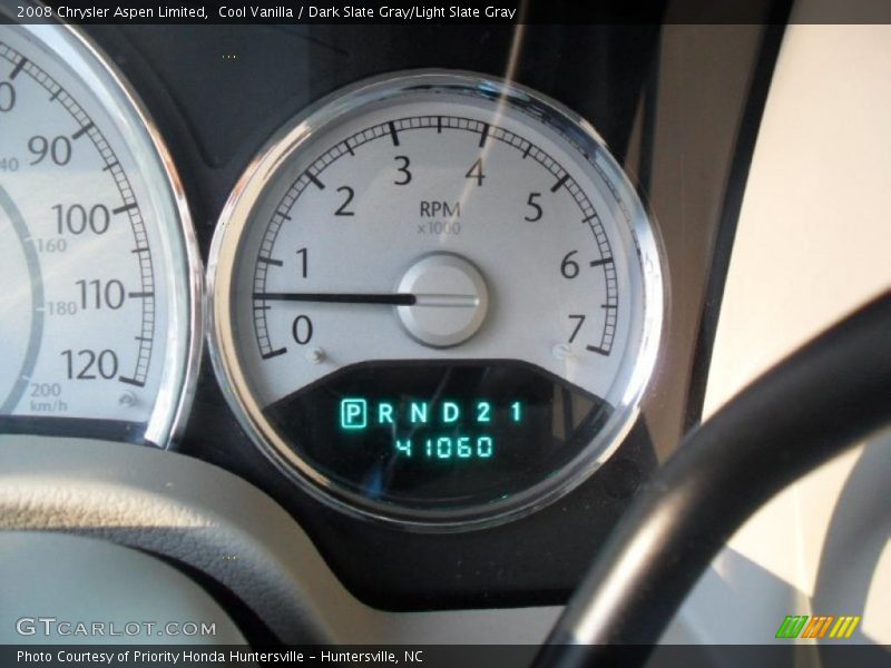 Cool Vanilla / Dark Slate Gray/Light Slate Gray 2008 Chrysler Aspen Limited
