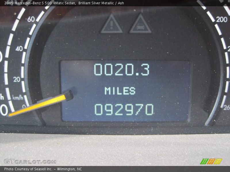 Brilliant Silver Metallic / Ash 2005 Mercedes-Benz S 500 4Matic Sedan