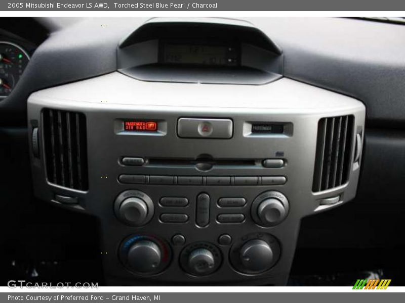 Torched Steel Blue Pearl / Charcoal 2005 Mitsubishi Endeavor LS AWD