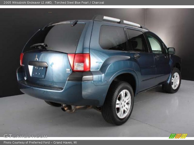Torched Steel Blue Pearl / Charcoal 2005 Mitsubishi Endeavor LS AWD