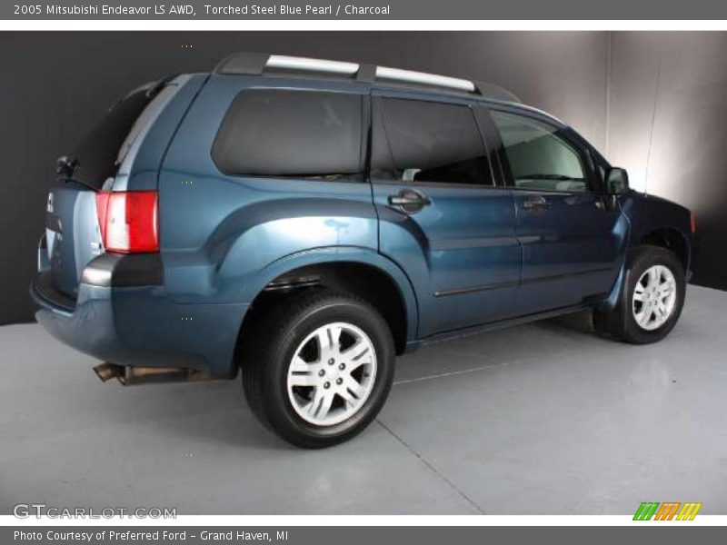 Torched Steel Blue Pearl / Charcoal 2005 Mitsubishi Endeavor LS AWD