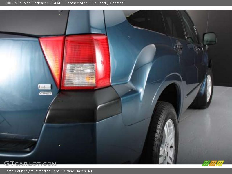 Torched Steel Blue Pearl / Charcoal 2005 Mitsubishi Endeavor LS AWD
