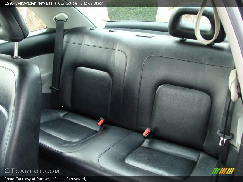 Black / Black 1999 Volkswagen New Beetle GLS Coupe