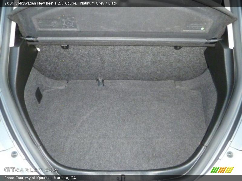  2006 New Beetle 2.5 Coupe Trunk