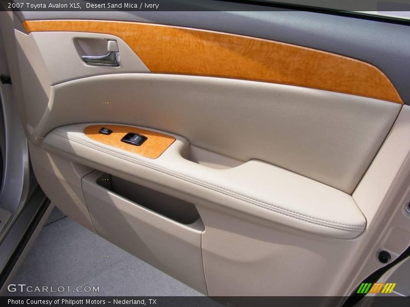 Desert Sand Mica / Ivory 2007 Toyota Avalon XLS