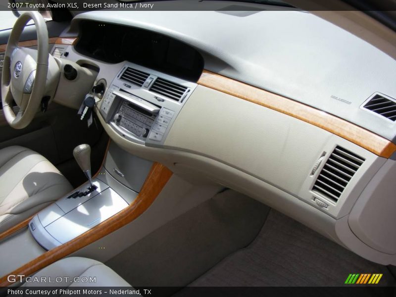 Desert Sand Mica / Ivory 2007 Toyota Avalon XLS