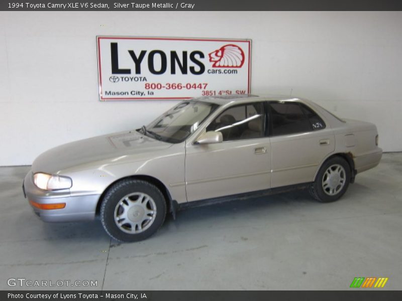 Silver Taupe Metallic / Gray 1994 Toyota Camry XLE V6 Sedan