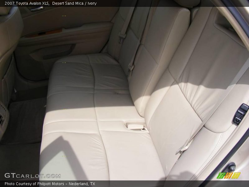 Desert Sand Mica / Ivory 2007 Toyota Avalon XLS