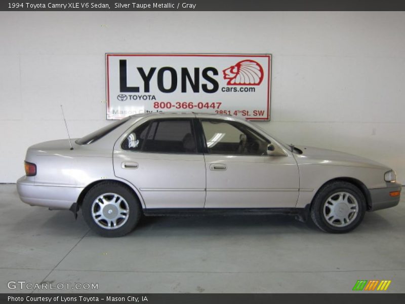 Silver Taupe Metallic / Gray 1994 Toyota Camry XLE V6 Sedan