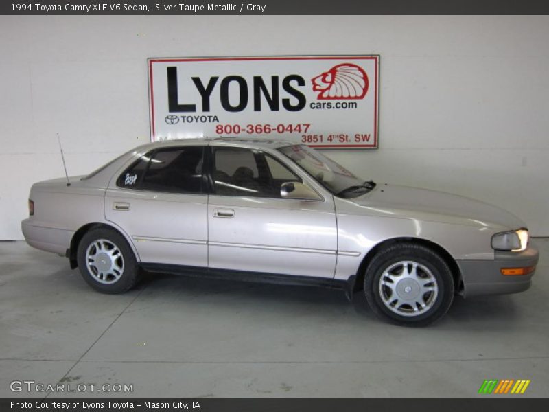 Silver Taupe Metallic / Gray 1994 Toyota Camry XLE V6 Sedan