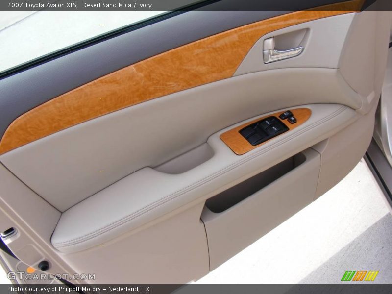 Desert Sand Mica / Ivory 2007 Toyota Avalon XLS