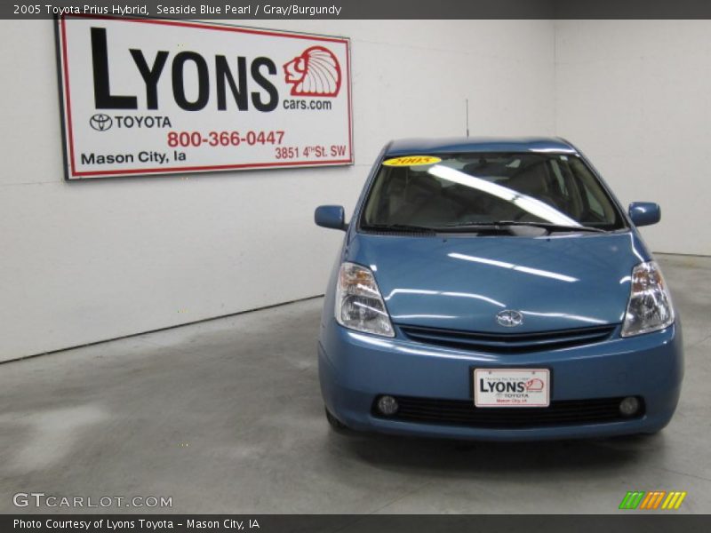 Seaside Blue Pearl / Gray/Burgundy 2005 Toyota Prius Hybrid