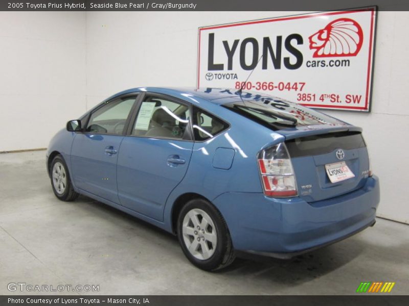 Seaside Blue Pearl / Gray/Burgundy 2005 Toyota Prius Hybrid