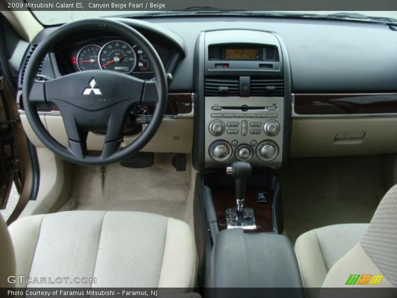 Canyon Beige Pearl / Beige 2009 Mitsubishi Galant ES