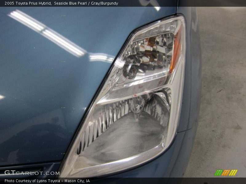 Seaside Blue Pearl / Gray/Burgundy 2005 Toyota Prius Hybrid