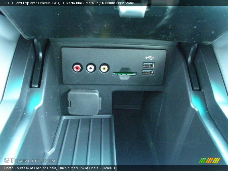 Controls of 2011 Explorer Limited 4WD