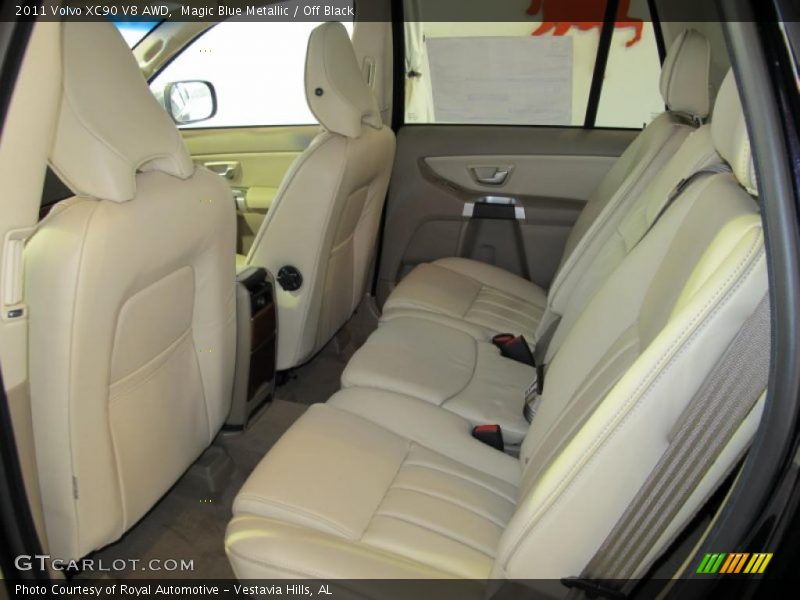  2011 XC90 V8 AWD Off Black Interior