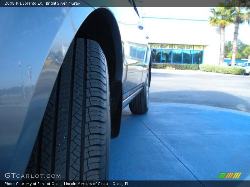 Bright Silver / Gray 2008 Kia Sorento EX