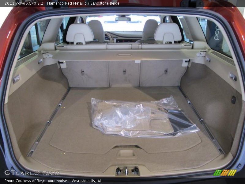  2011 XC70 3.2 Trunk
