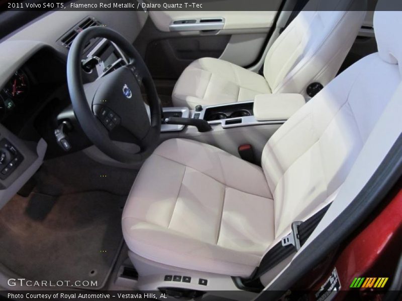  2011 S40 T5 Dalaro Quartz T-Tec Interior