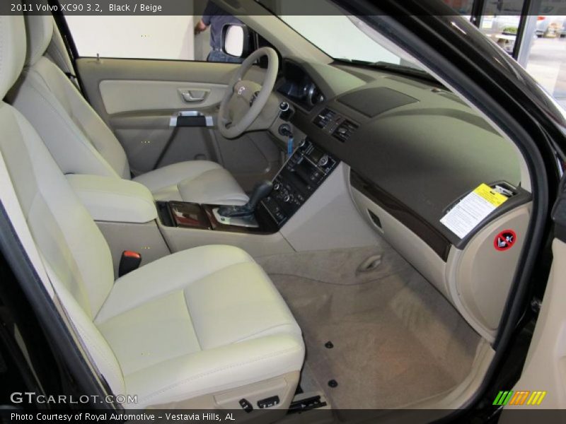 Black / Beige 2011 Volvo XC90 3.2