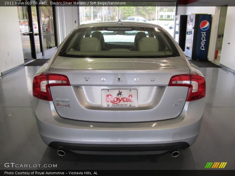 Electric Silver Metallic / Soft Beige/Sandstone 2011 Volvo S60 T6 AWD